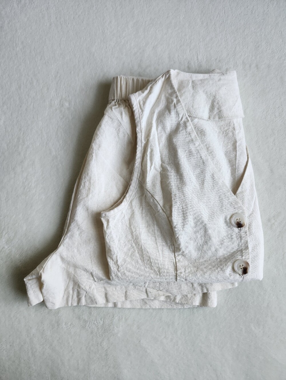 💔 Under 15$ - Button-Accent Vest And Shorts Set - Cream, Size S